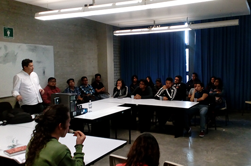 Foto 2 de la conferencia Hardening de Servidores en UACM