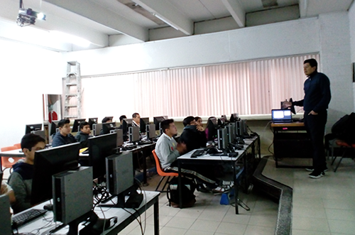 Taller de Linux en CETis 8